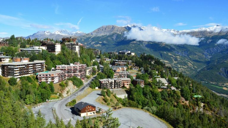 Les Orres, station ouverte l'été dans les Hautes Alpes