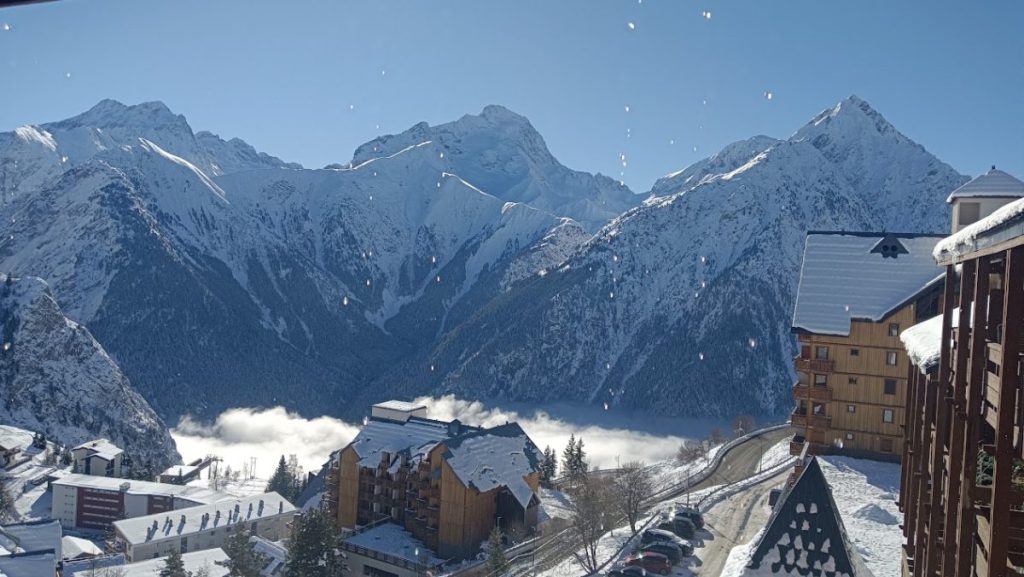 Vue sur le quartier résidentiel du Soleil aux Deux Alpes (Goelia)