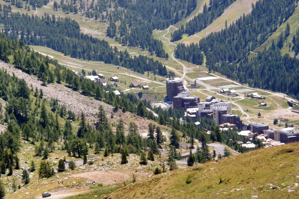 La station d'Isola 2000 en été