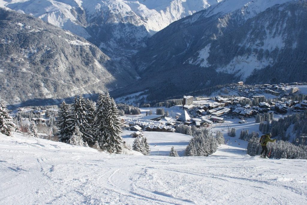 La station de Courchevel en hiver