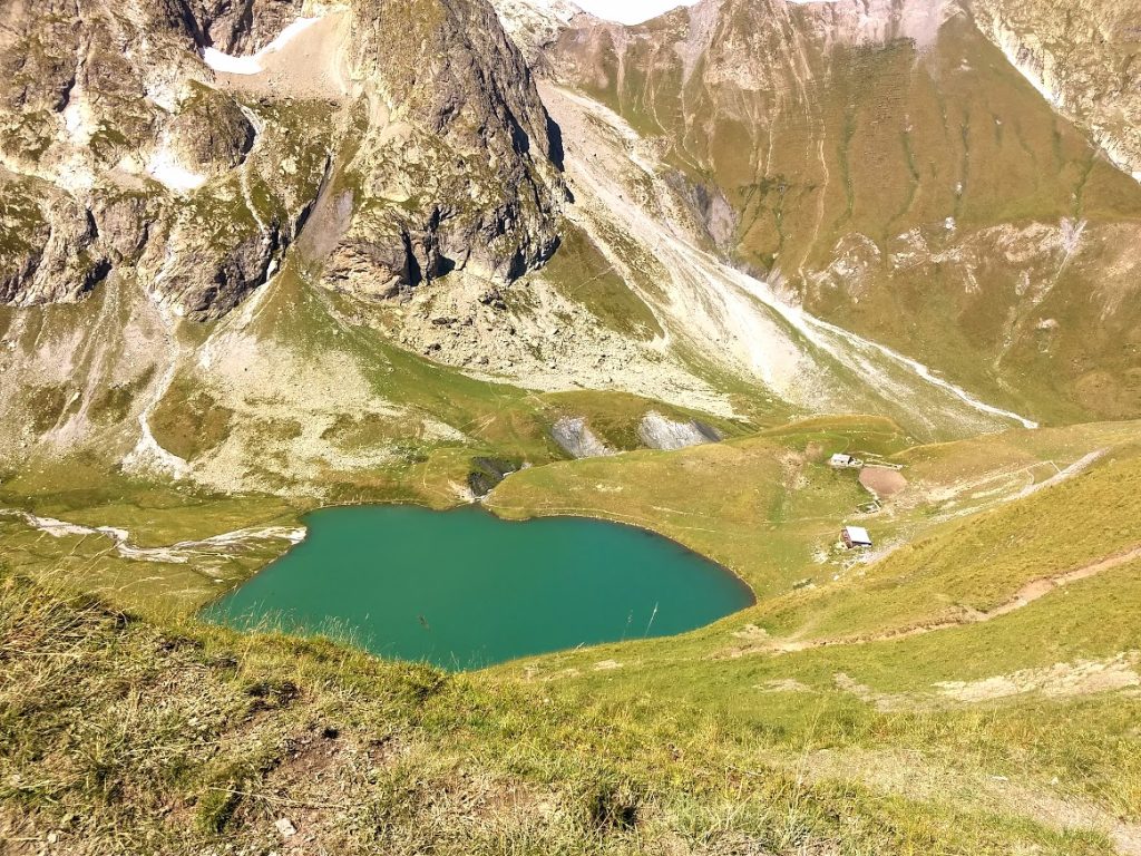 Le lac de la Muzelle à proximité de la station des Deux Alpes dans le parc des Ecrins