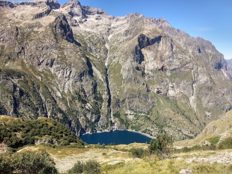Le lac du Lauvitel dans le Parc des Ecrins