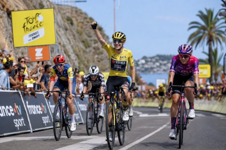 L'arrivée d'une étape du Tour de France femmes