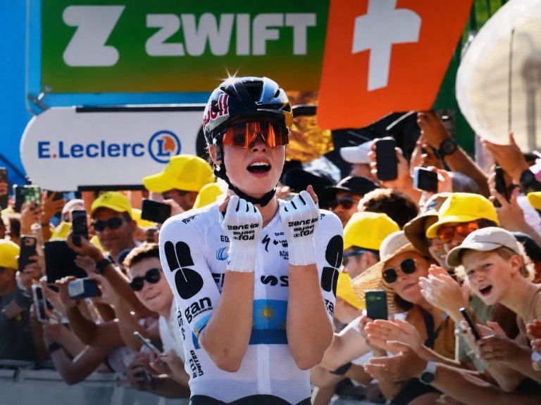 Demi Vollering, victorieuse dans la 8ème étape du Tour de France féminin 2026 à Nice