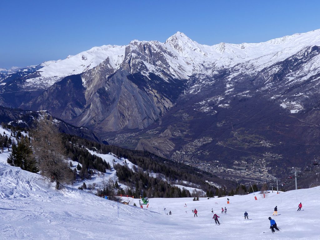 La station de Valloire vue depuis les pistes de ski alpin