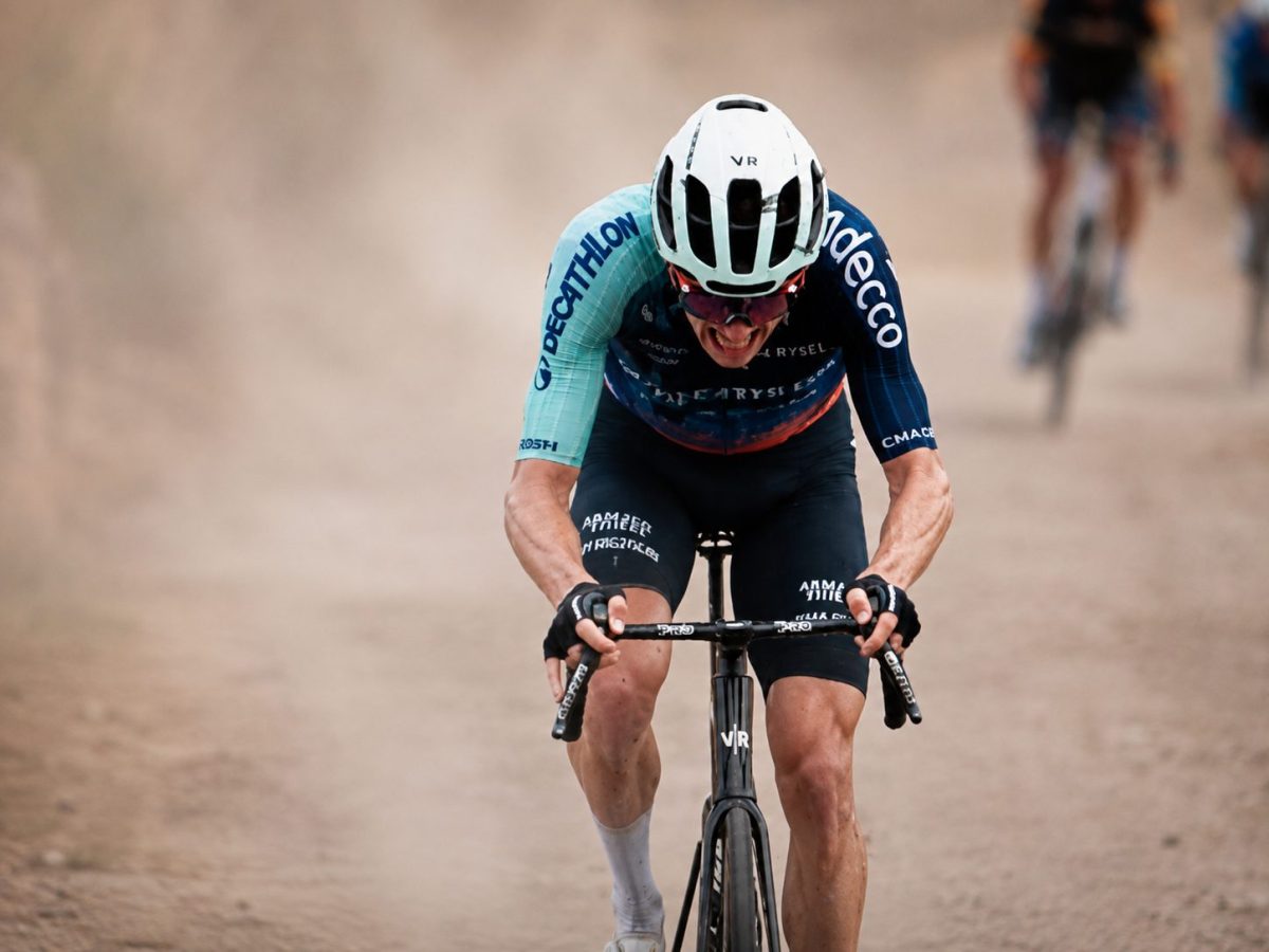 Felix Gall qui remporte la troisième étape du Tour de Burgos 2026