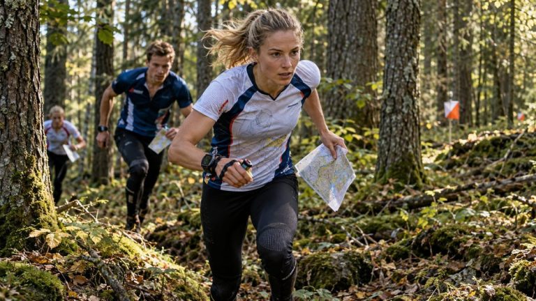 Une concurrente des championnats d'Europe de Course d'orientation 2026